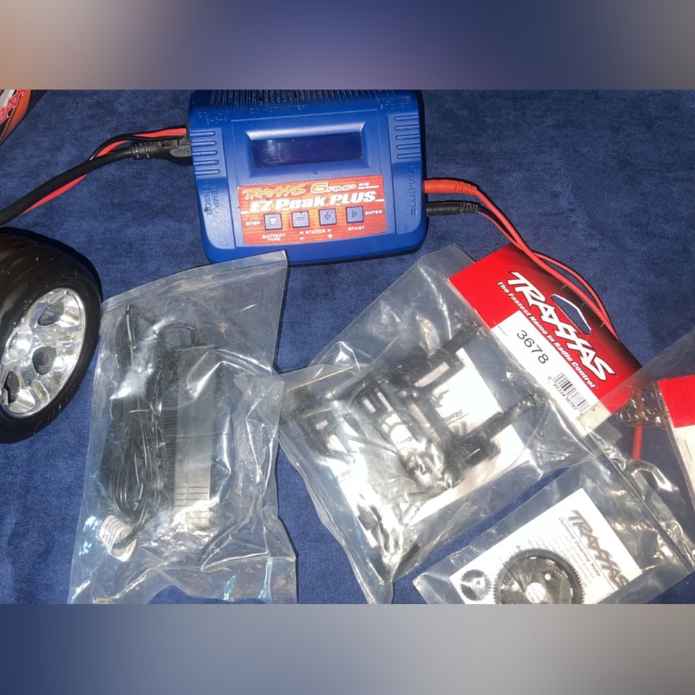 Traxxas Remote Control Car - Picture 8 of 9